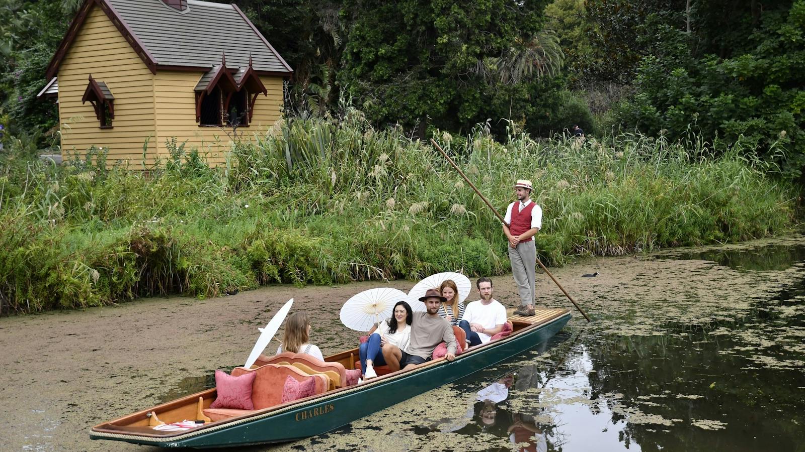 Punting on the Lake