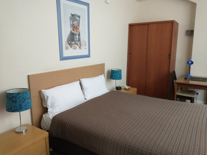 Deluxe Queen Room