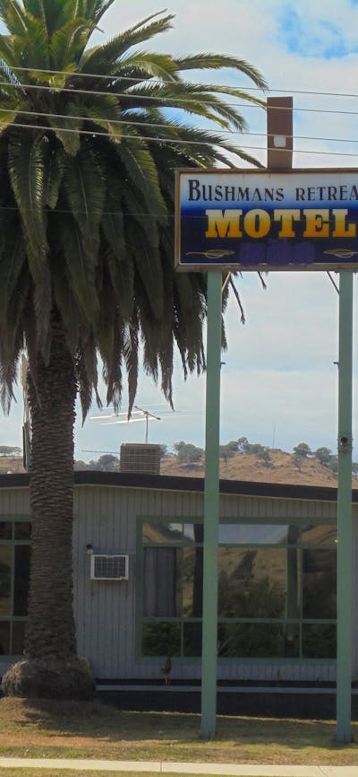 Bushmans Retreat Motel