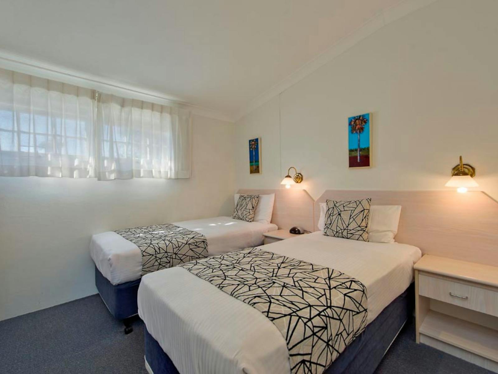 Two beds in a room at Comfort Inn