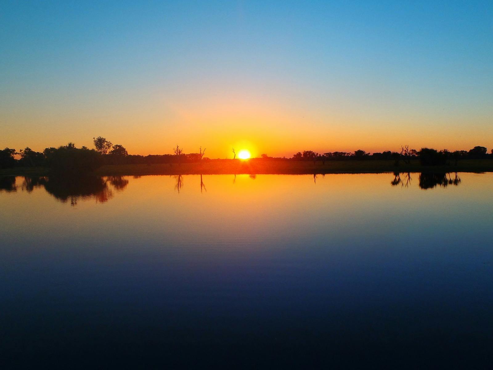Territory Expeditions guests sunrise
