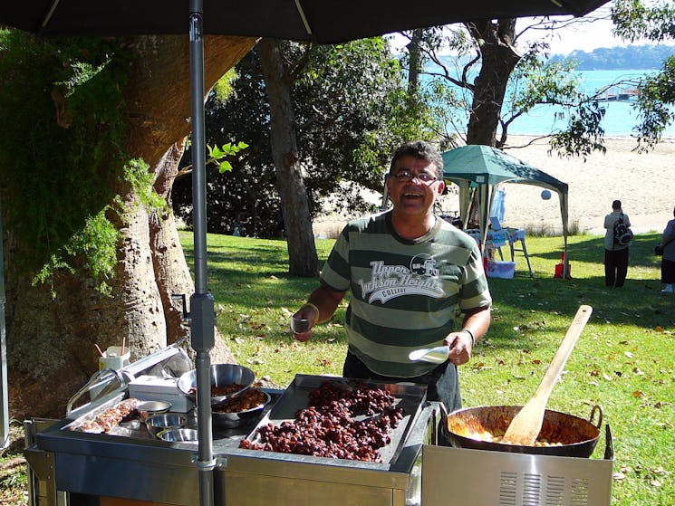 Bundeena Saltwater Market by the beach