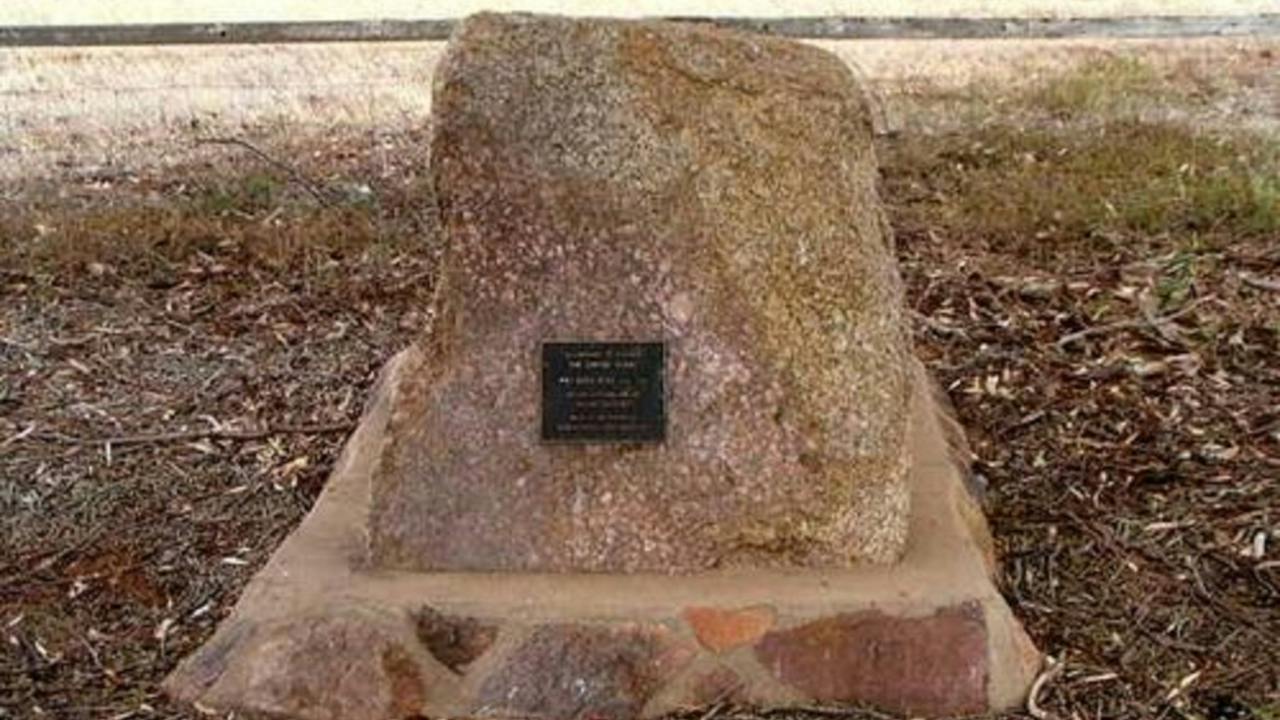 May Gibbs Tree