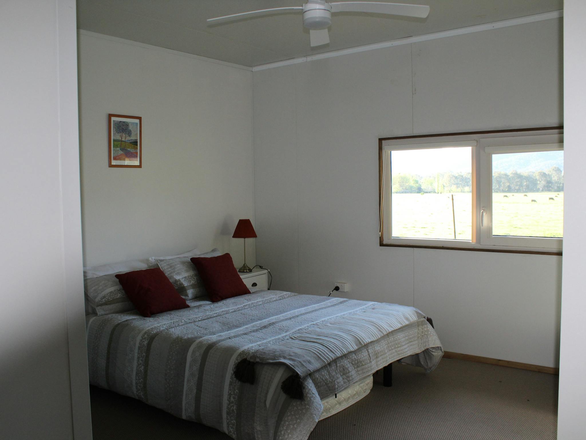 Photo Main Bedroom