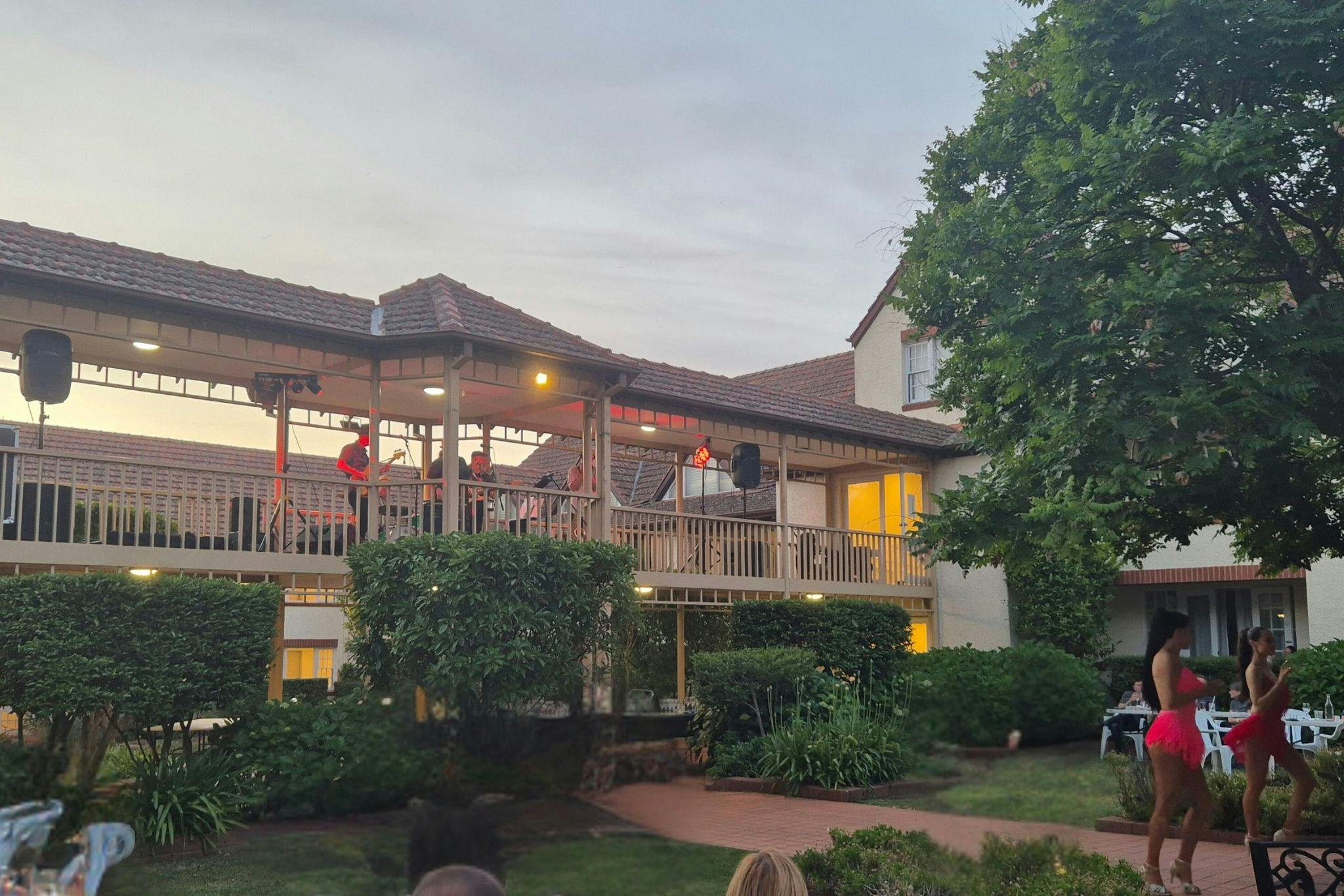 Concert in the Courtyard Gardens of Mercure Canberra