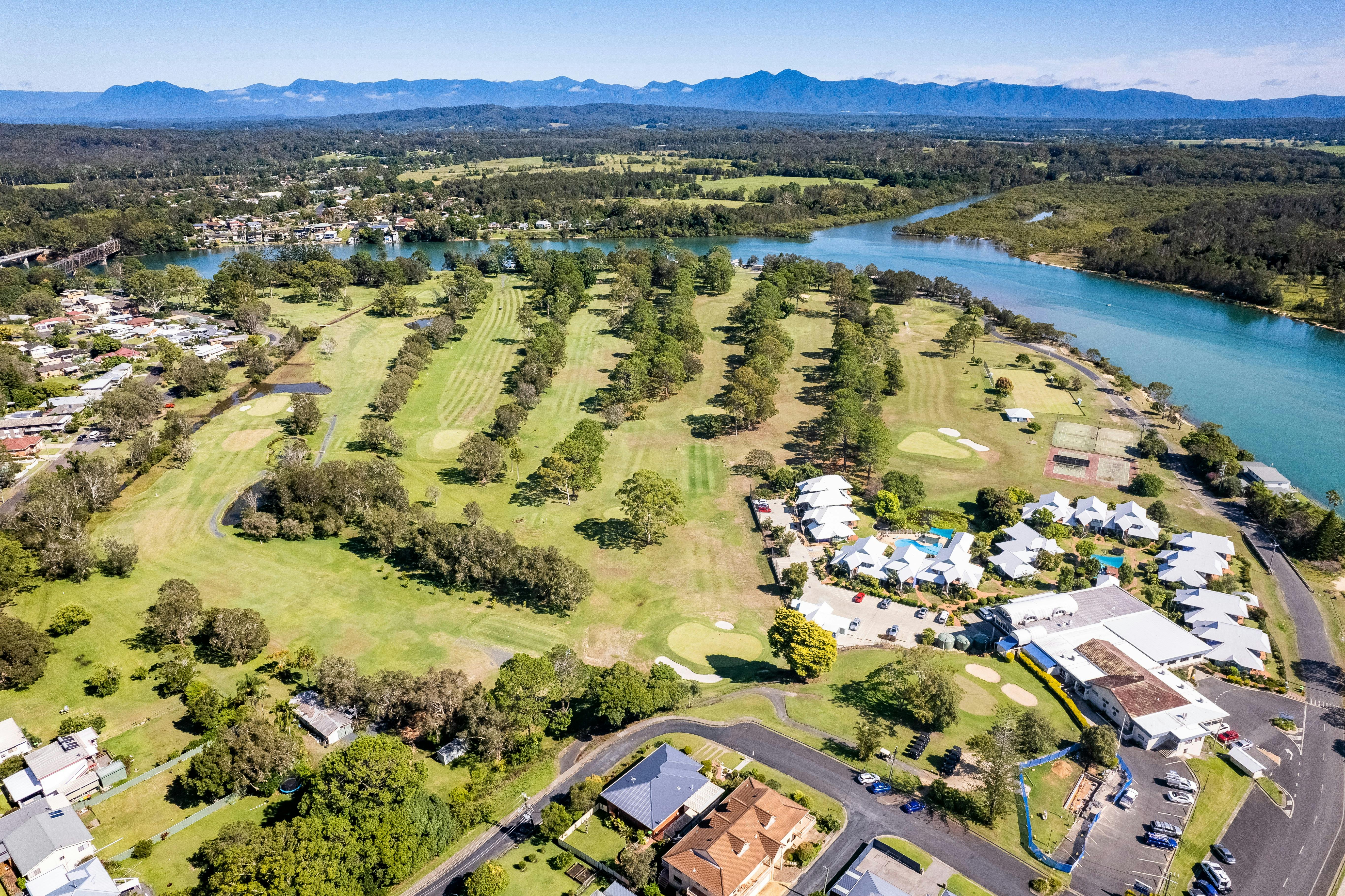 c-ex-urunga-aerial-view-golf-course