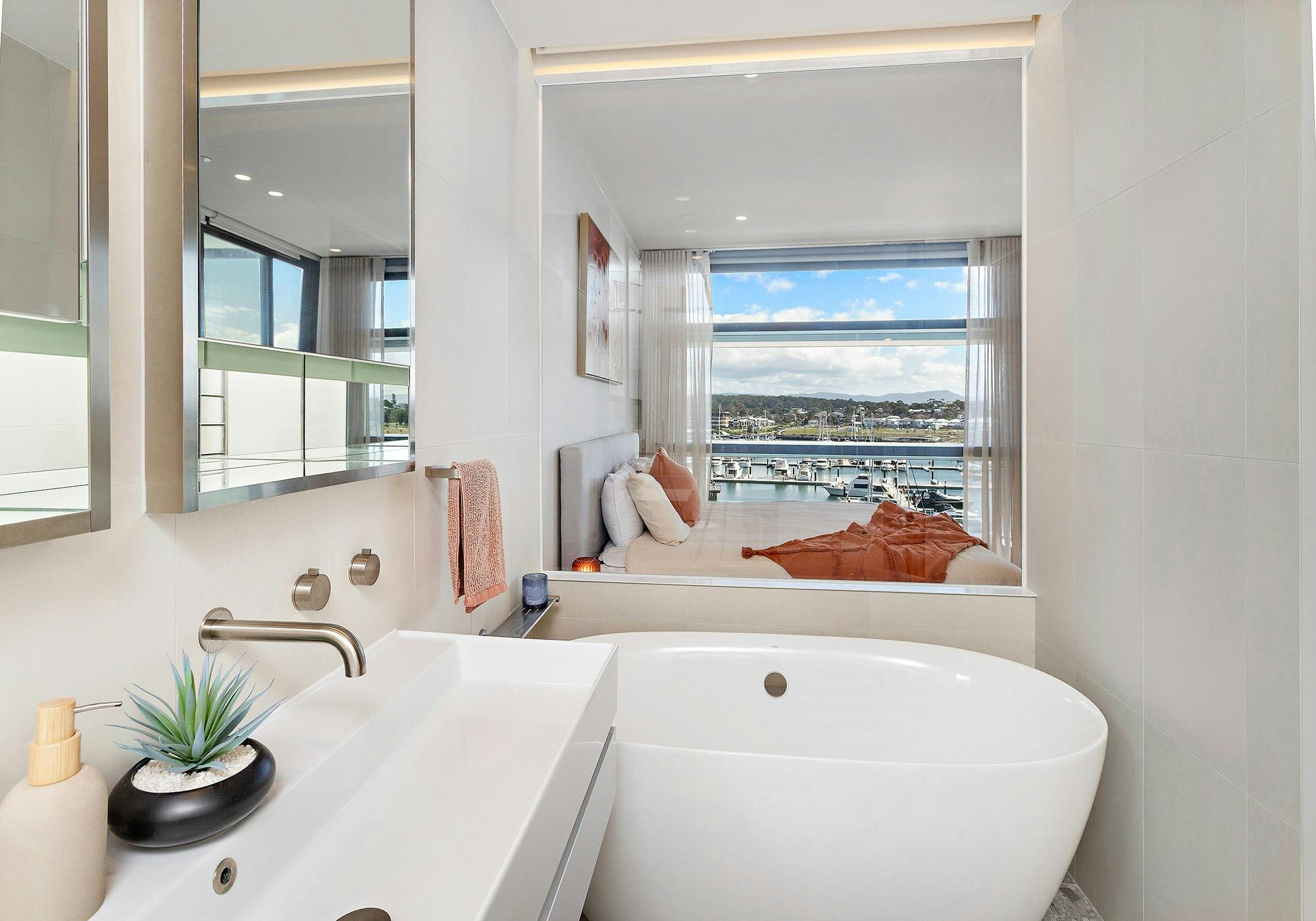 Main Bedroom Ensuite