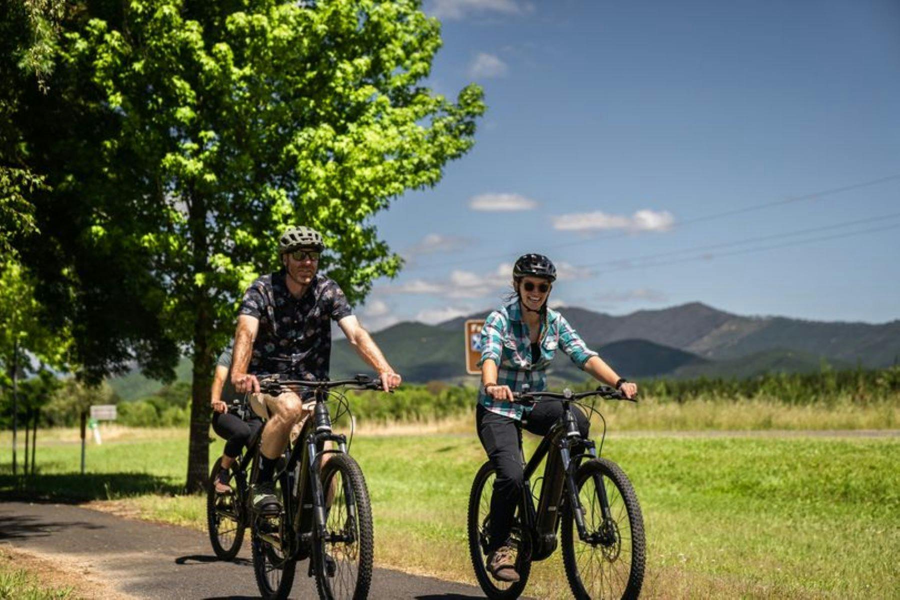 ATC Bright - Rail Trail