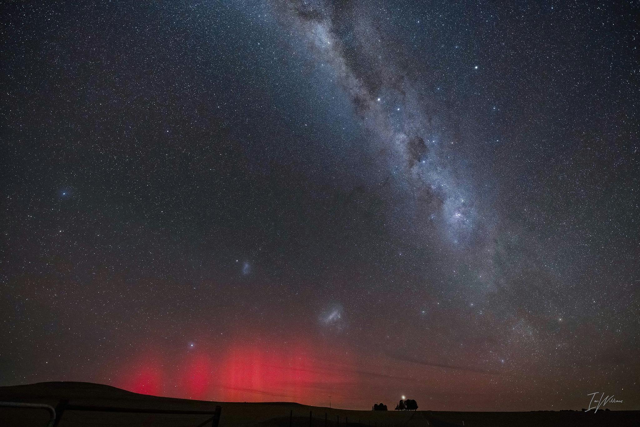 It is fun to capture as much as the Milky Way and Southern cross when taking photos of the aurora