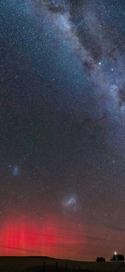 It is fun to capture as much as the Milky Way and Southern cross when taking photos of the aurora