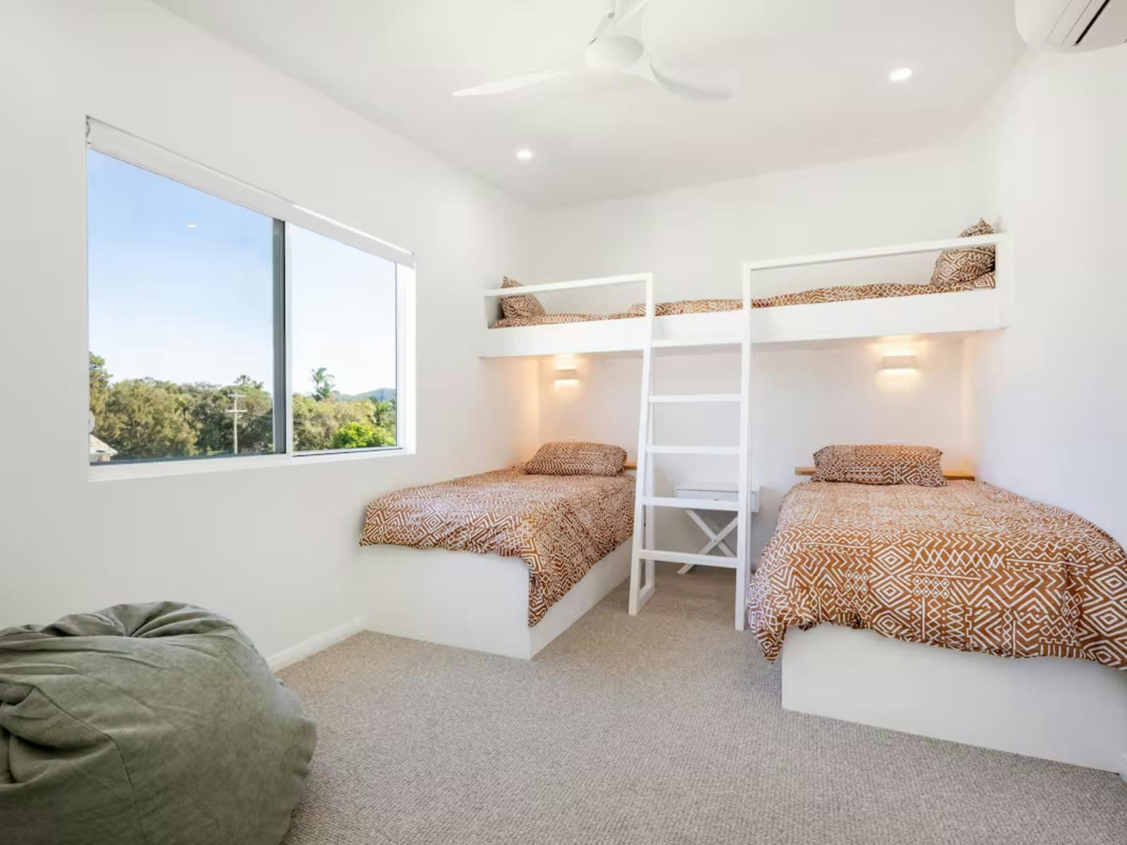 Bedroom with bunkbeds