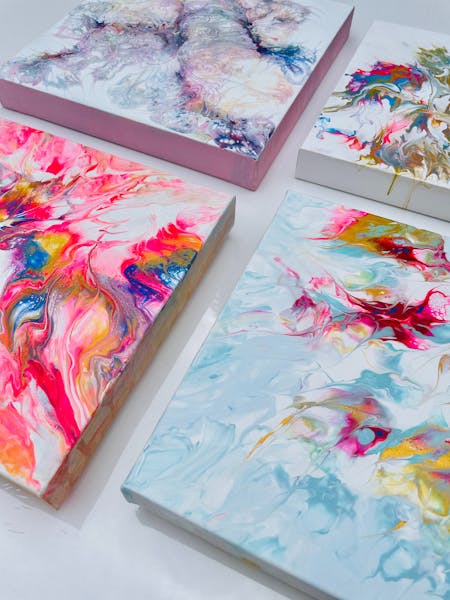 Fluid Art session with an entertaining twist in Sydney