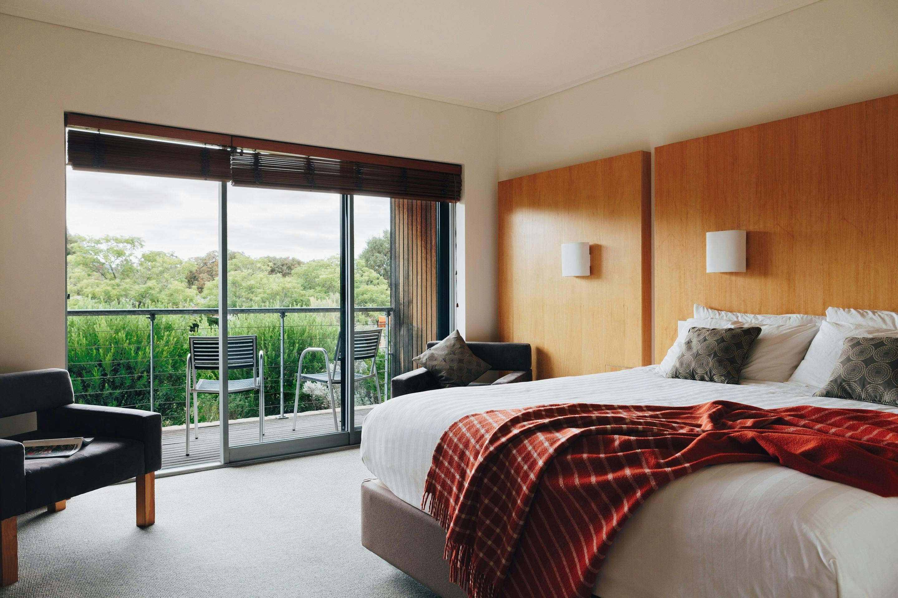 Courtyard Room
