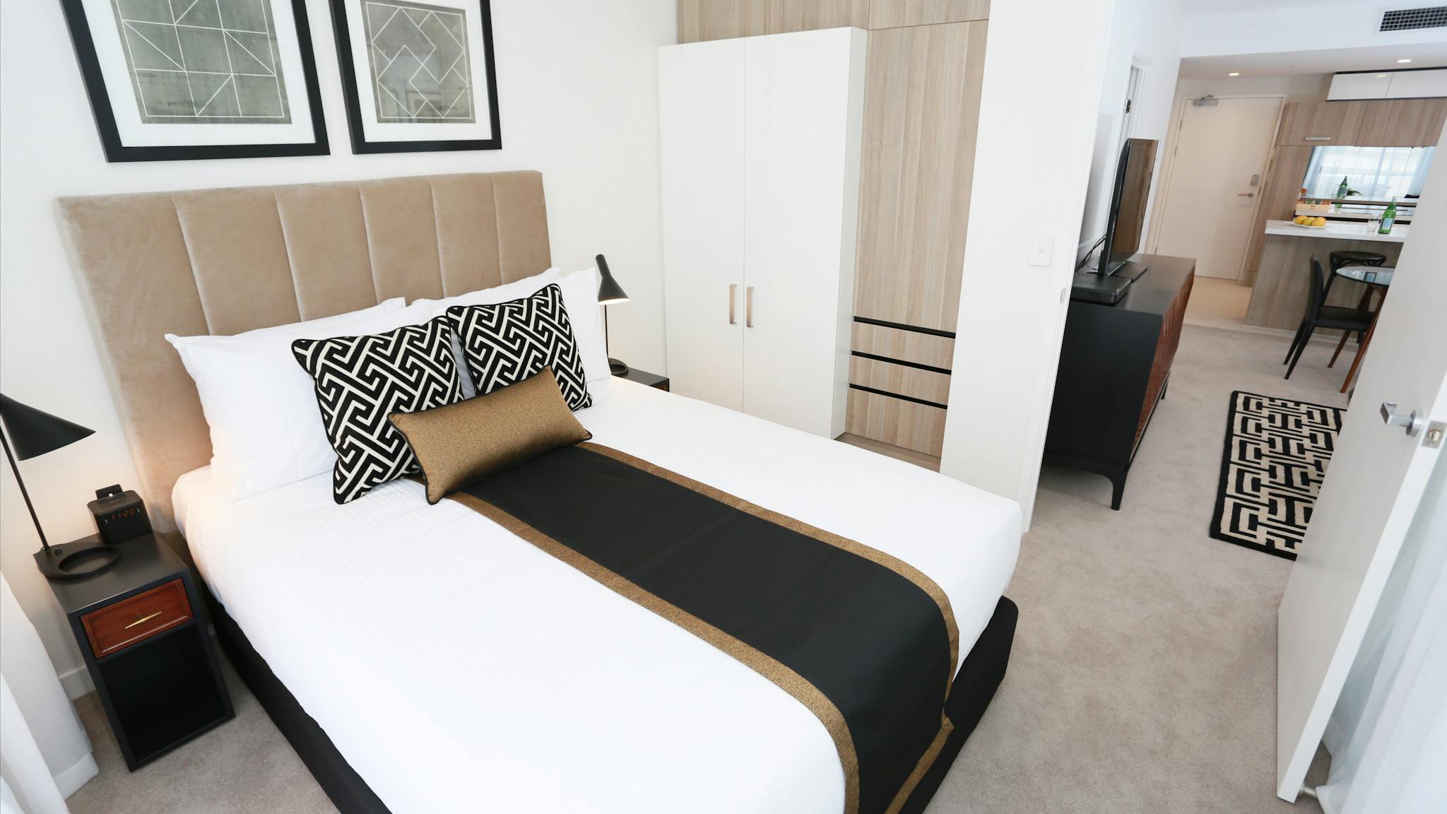 1 Bedroom Executive