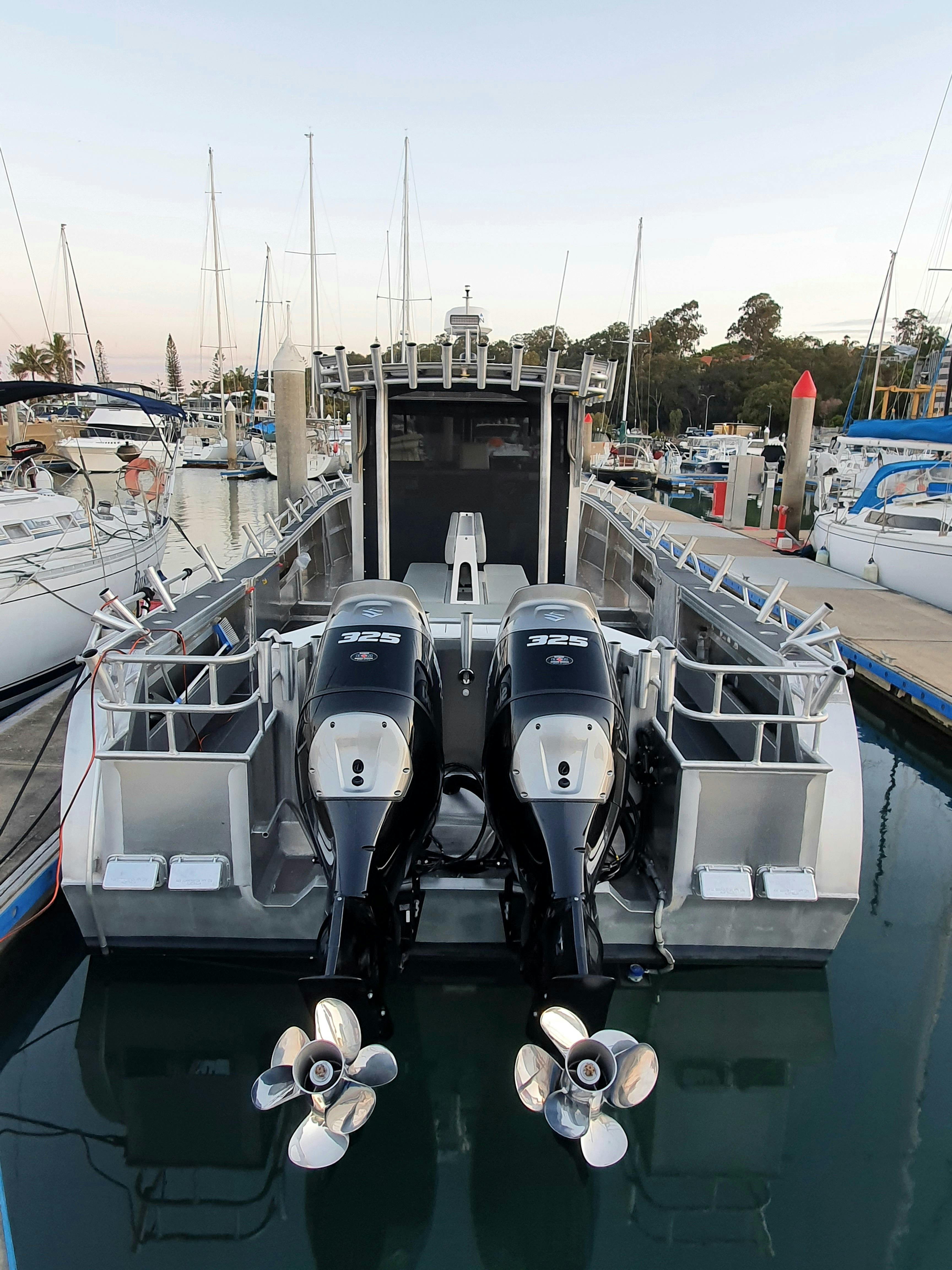 Wide and stable fishing platform