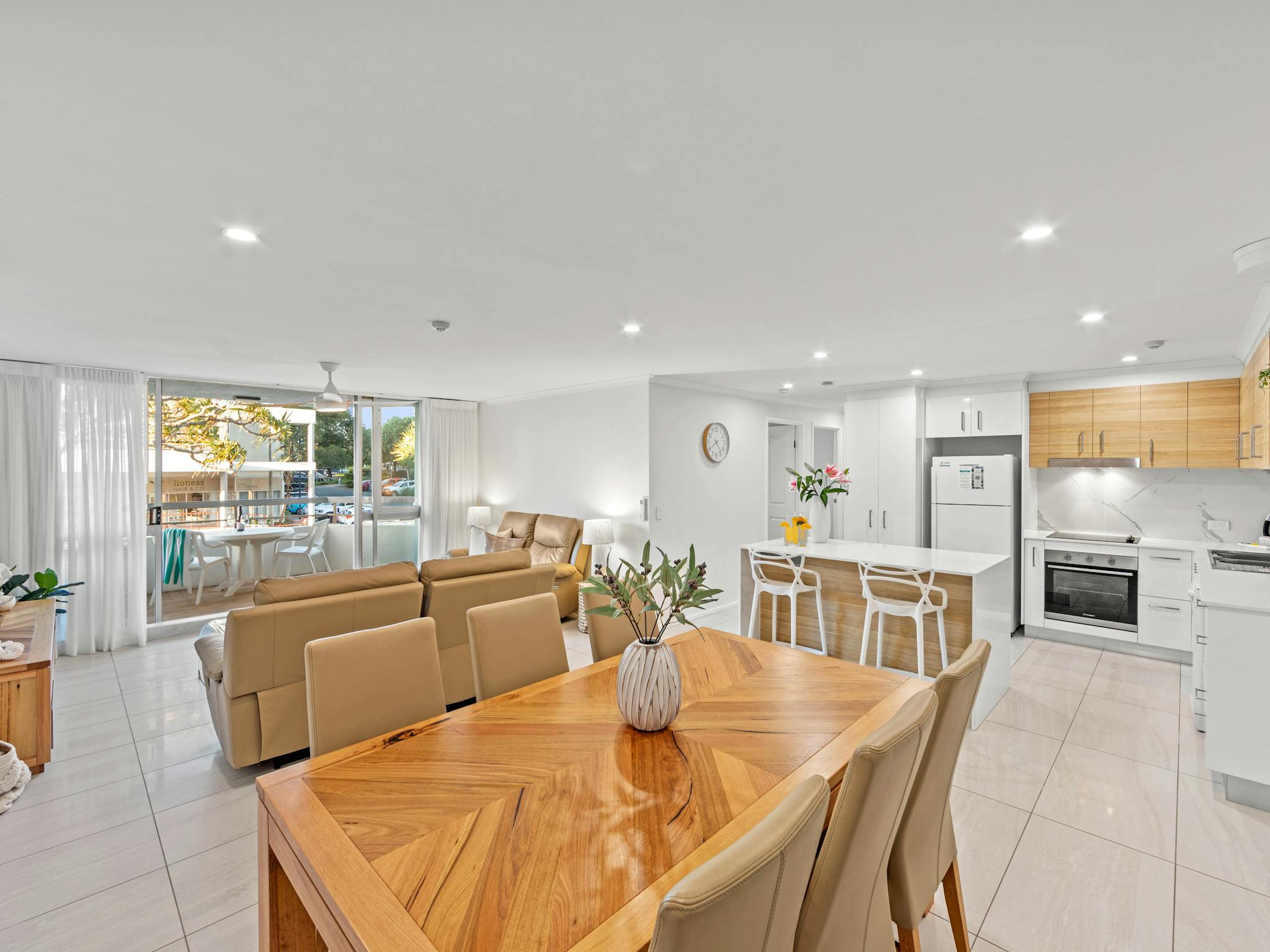 Newport Mooloolaba 2 bedroom pool and garden view Newport Mooloolaba 2 bedroom pool and garden view