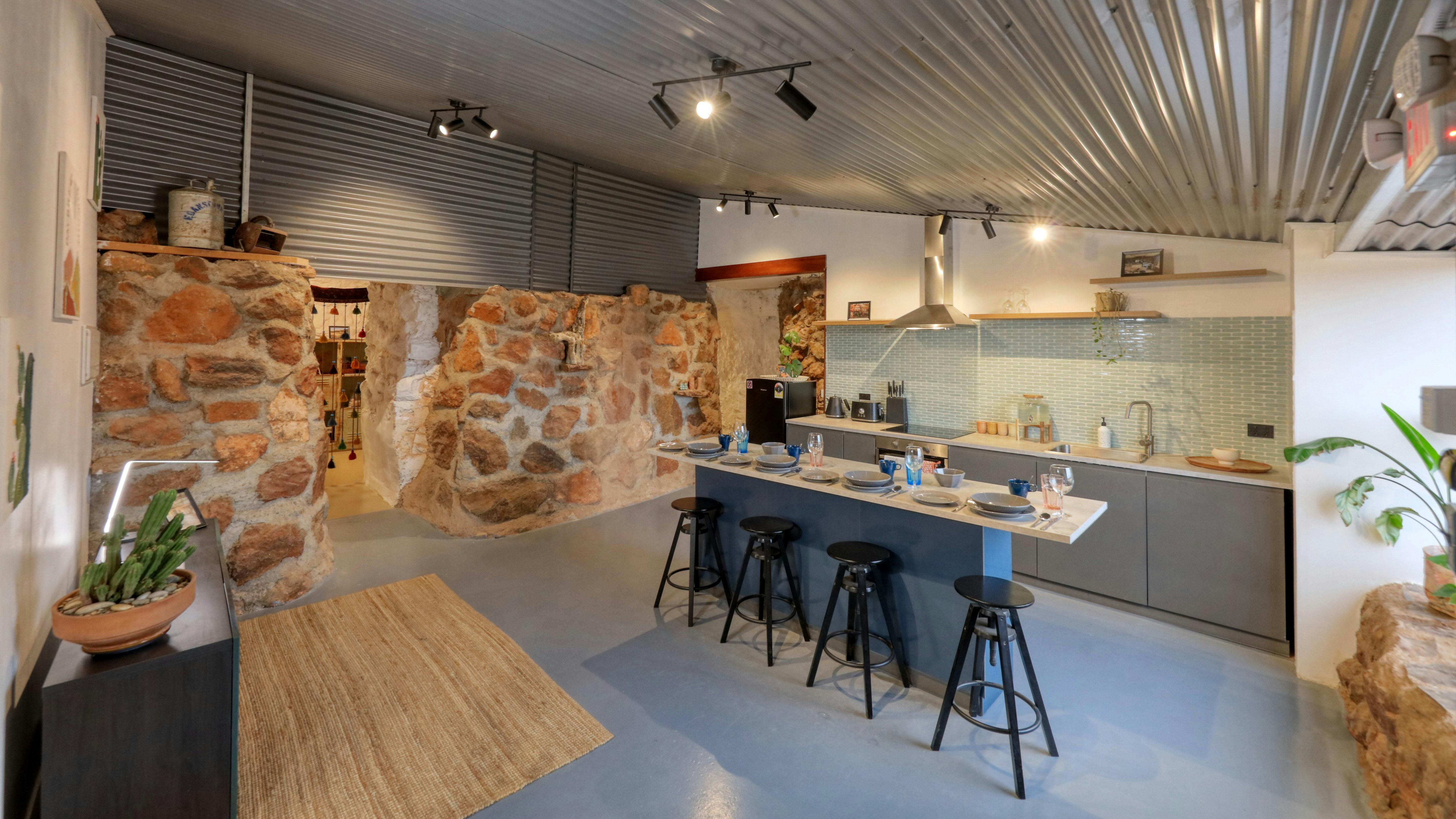 Fully equipped kitchen