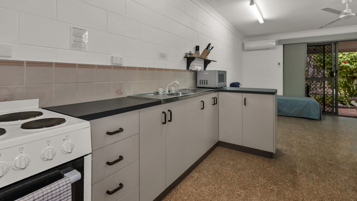Full size oven and fridge