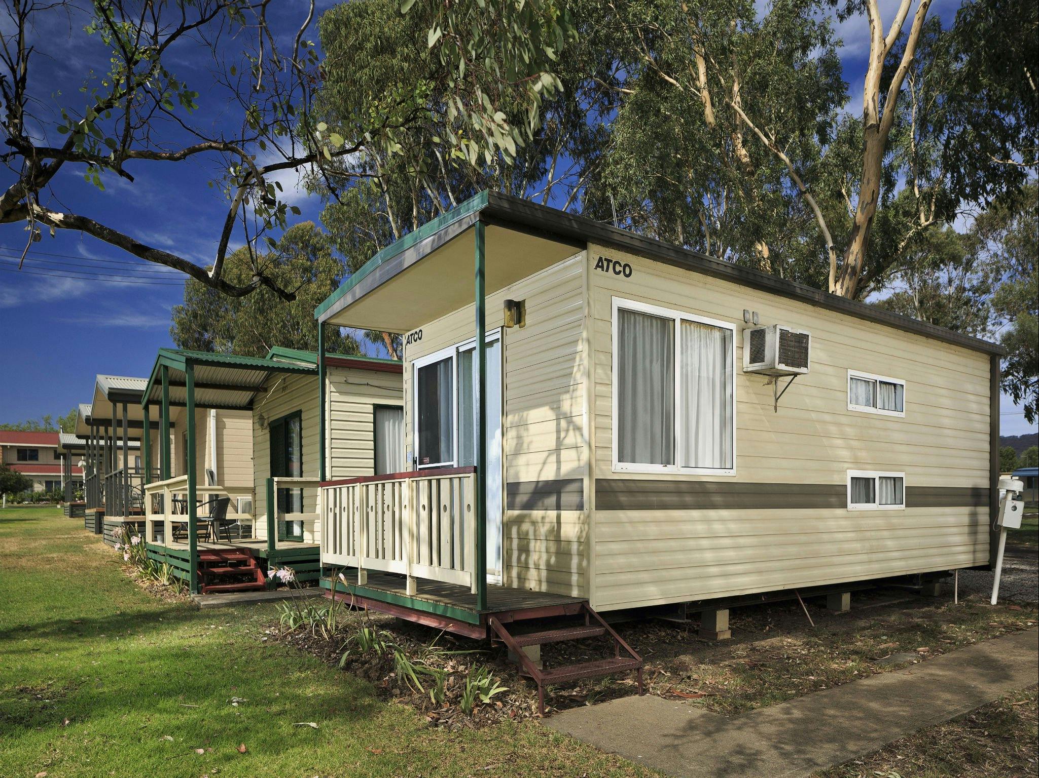 Budget Cabin (one bedroom)