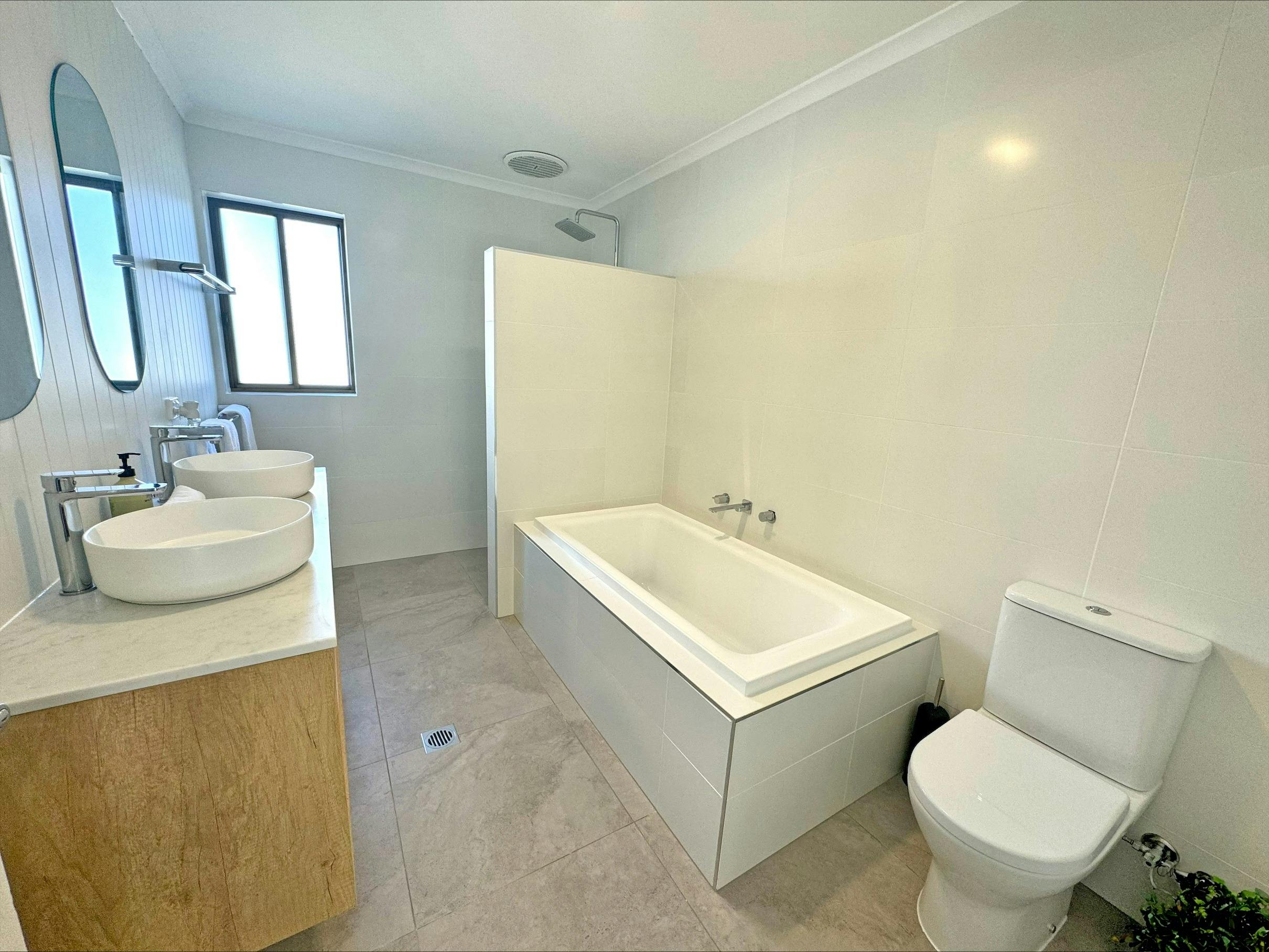 Alpine Crest Holiday House (4BR) | Tasman Holiday Parks - South Bright