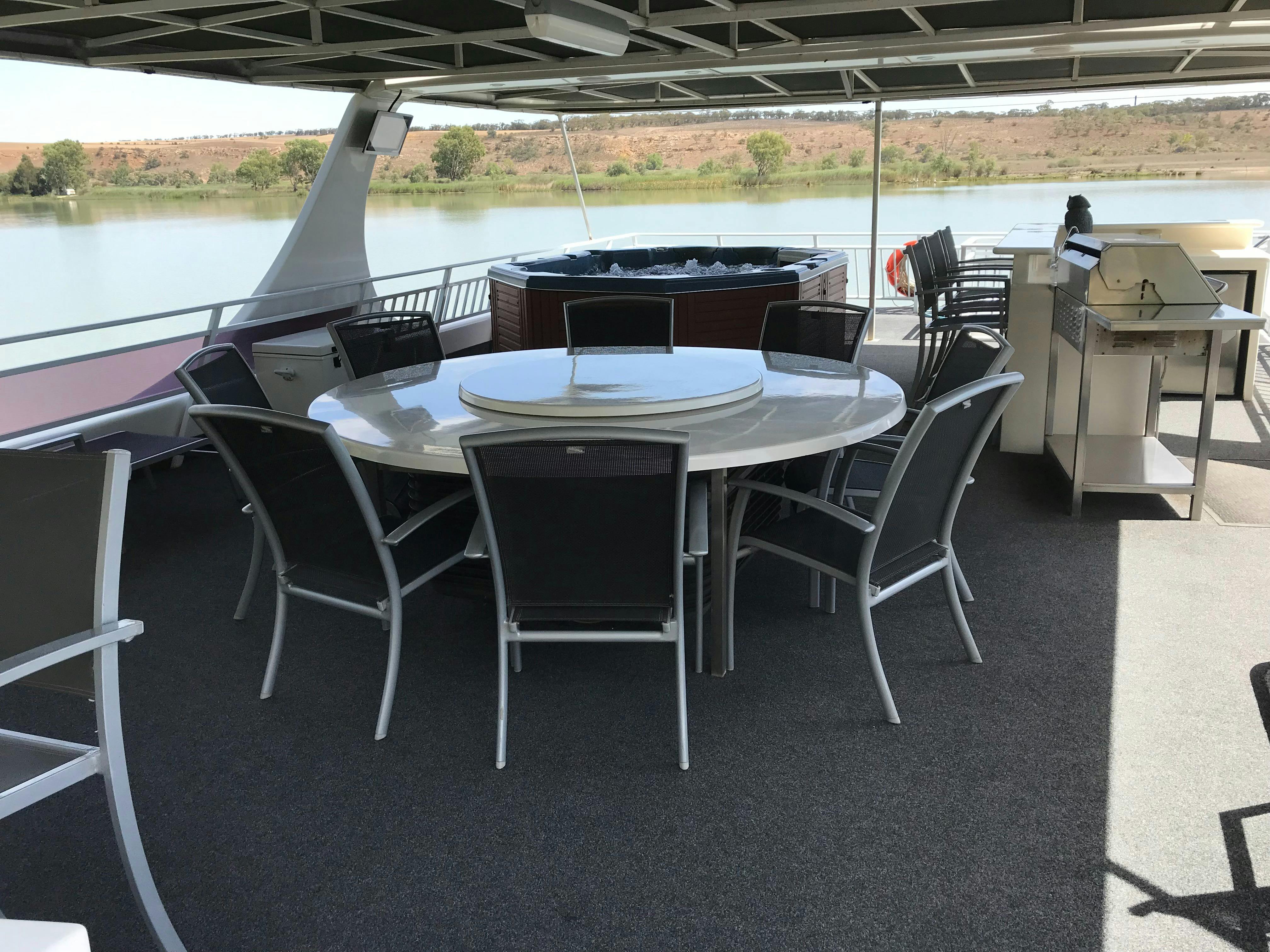 Love Life Houseboat