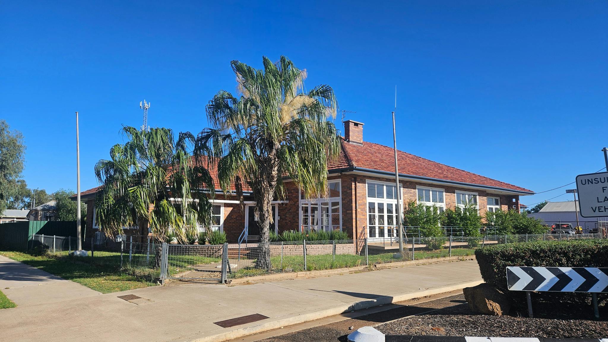 The red brick Old RSl Building in Cunnamulla Home to The Retreat Cunnamulla The red brick Old RSl Building in Cunnamulla Home to The Retreat Cunnamulla