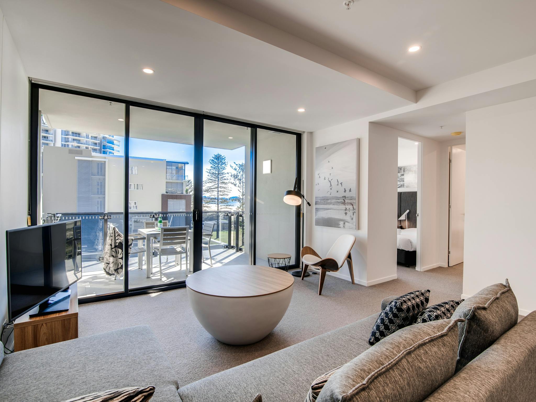 Spacious Living Area with Flat screen TV and Premium Foxtel Spacious Living Area with Flat screen TV and Premium Foxtel