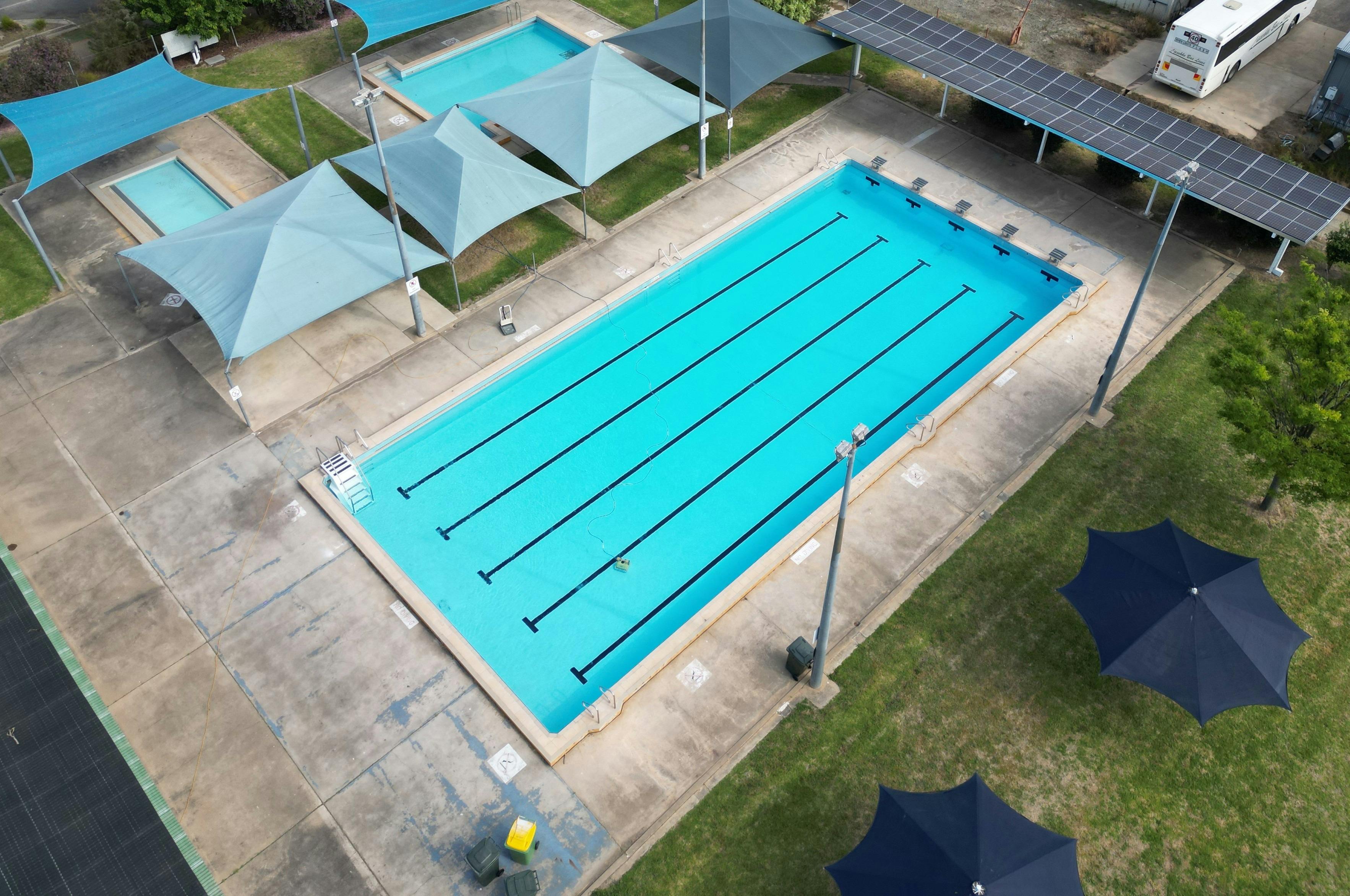 왈라왈라 수영장