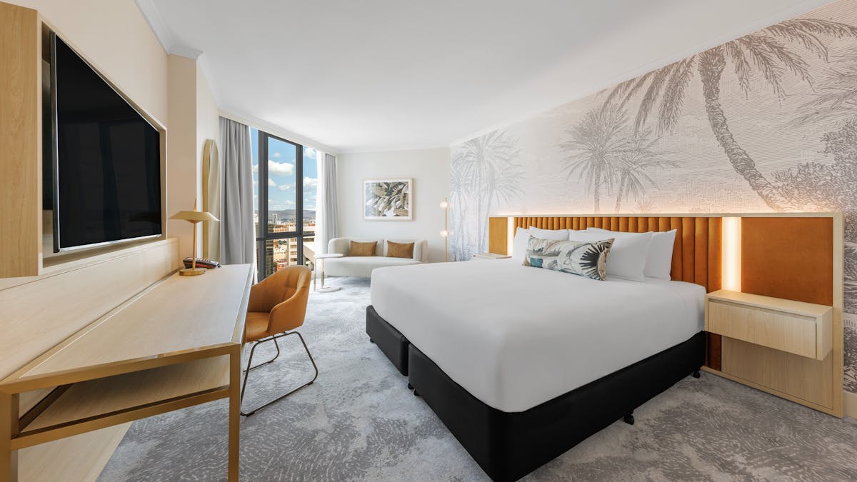 Amora King Room