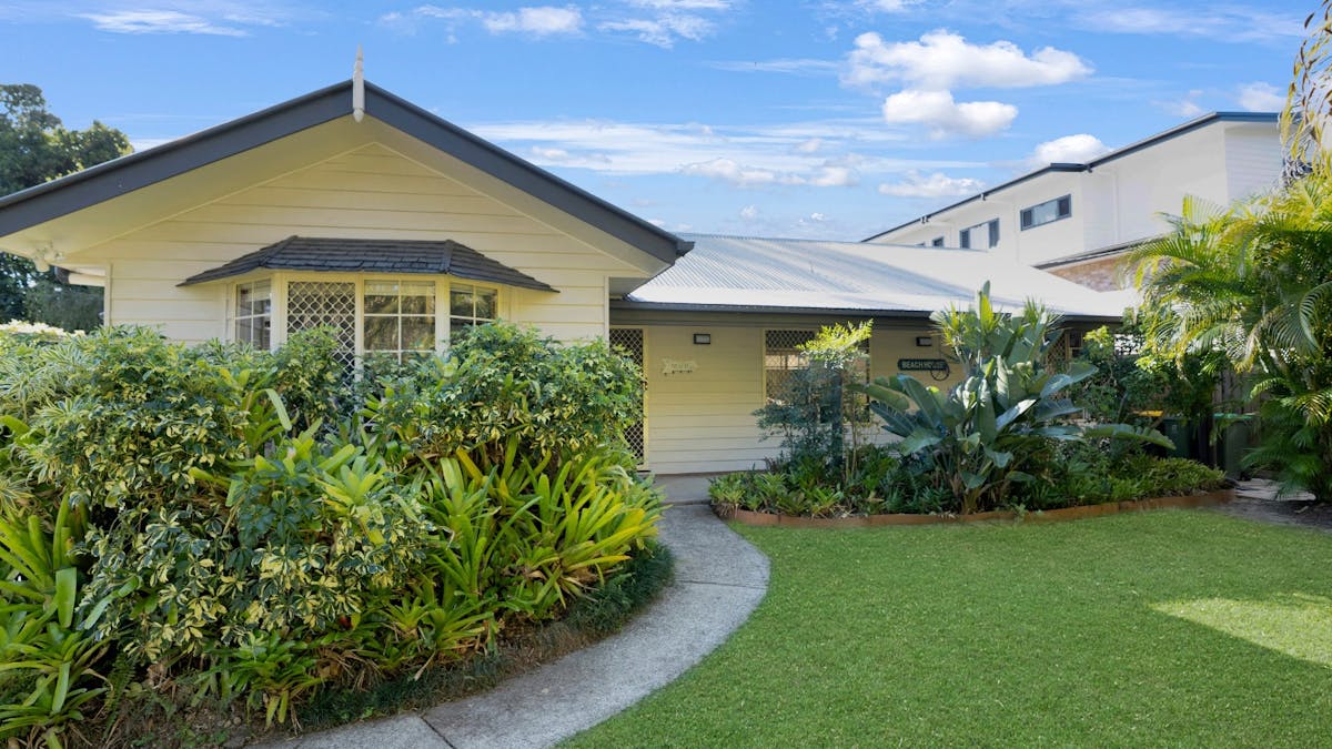 Front garden and front balcony