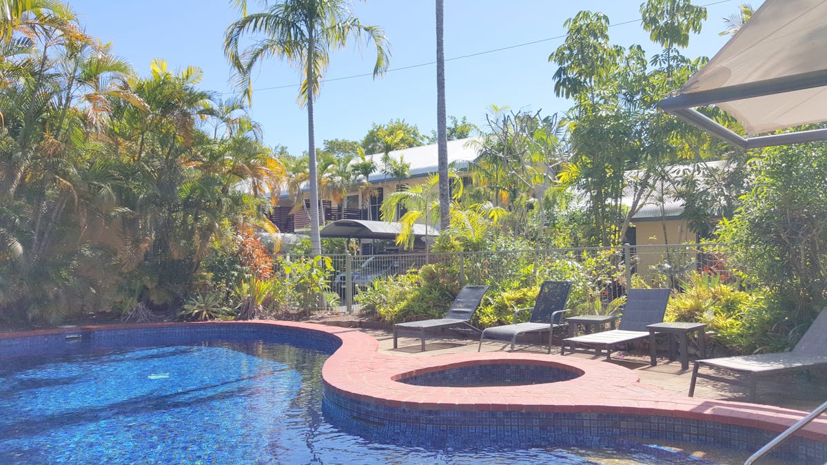 Mango Tree pool