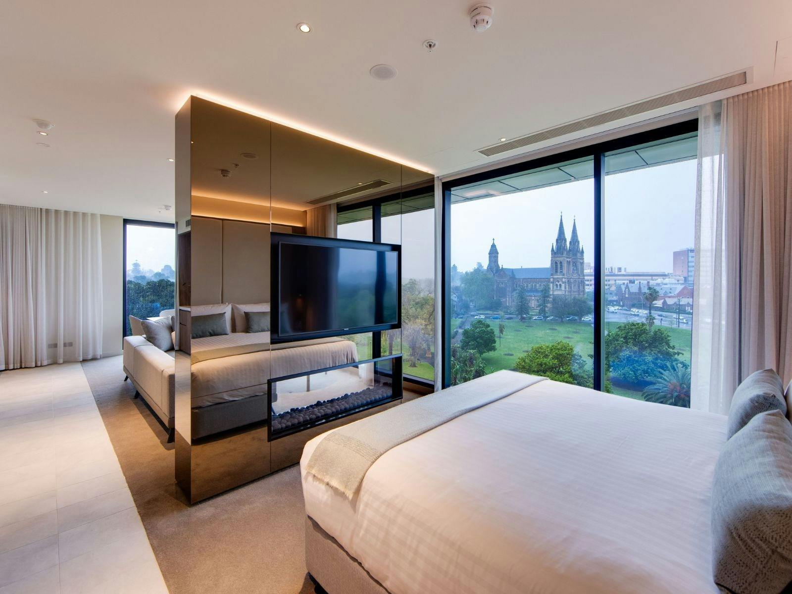 Oval Hotel Bedroom