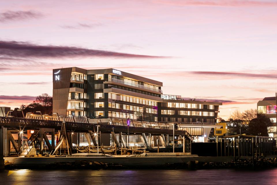 Novotel Devonport photo