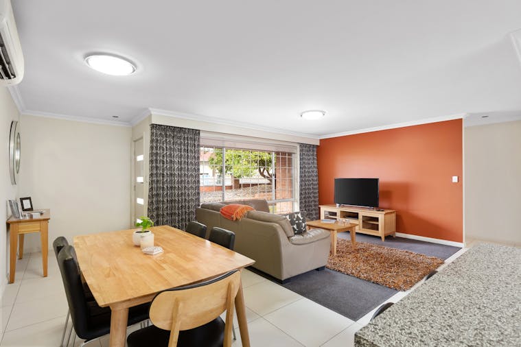 City Two Apartment