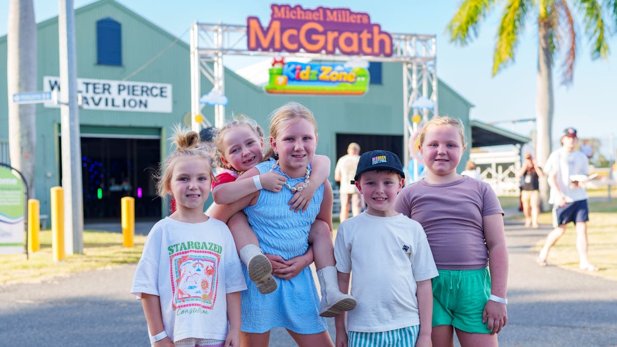 5 kids smiling at Smoked Festival
