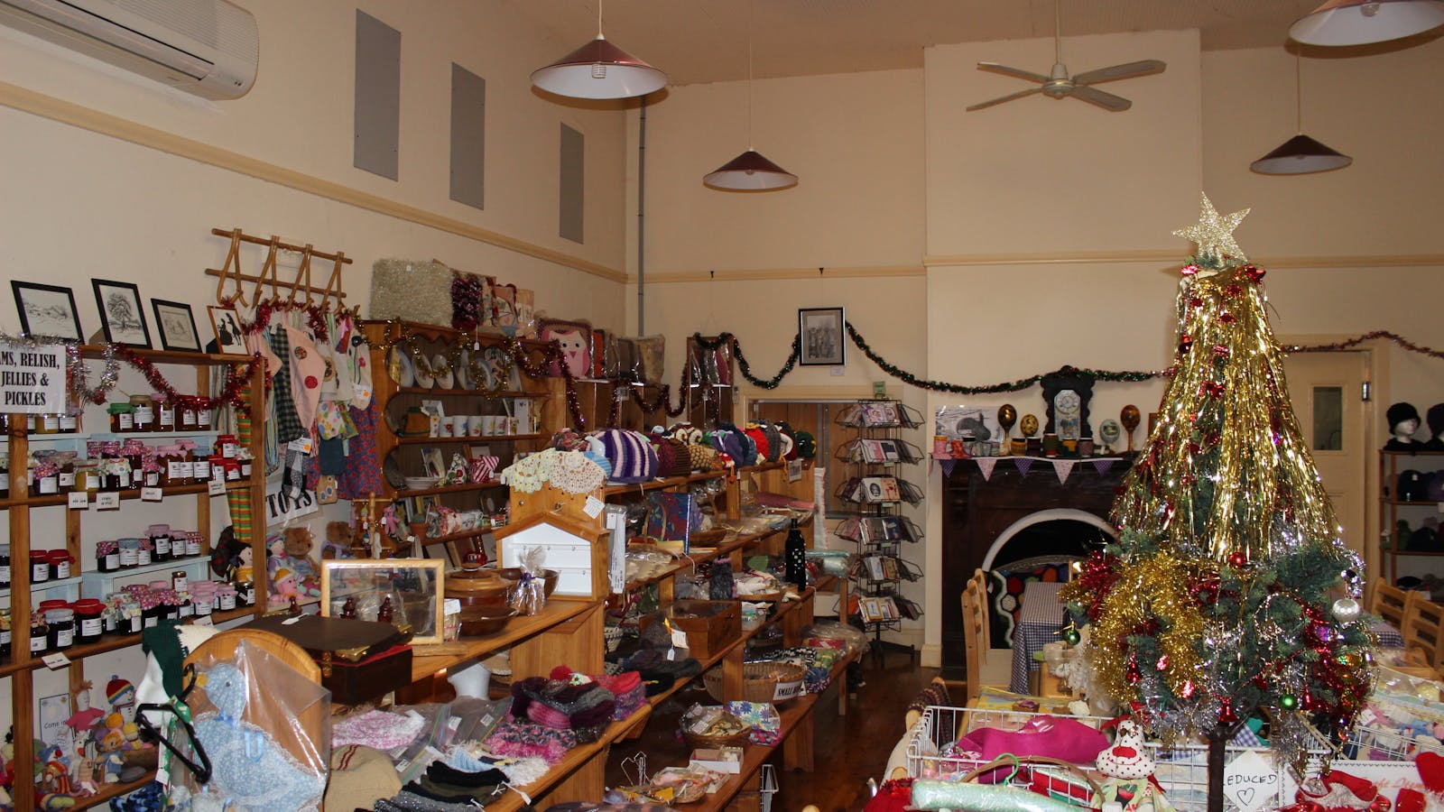Grimwoods Craft Shop