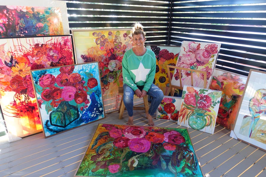 Join Kerry in one of her Art Retreats or workshops
