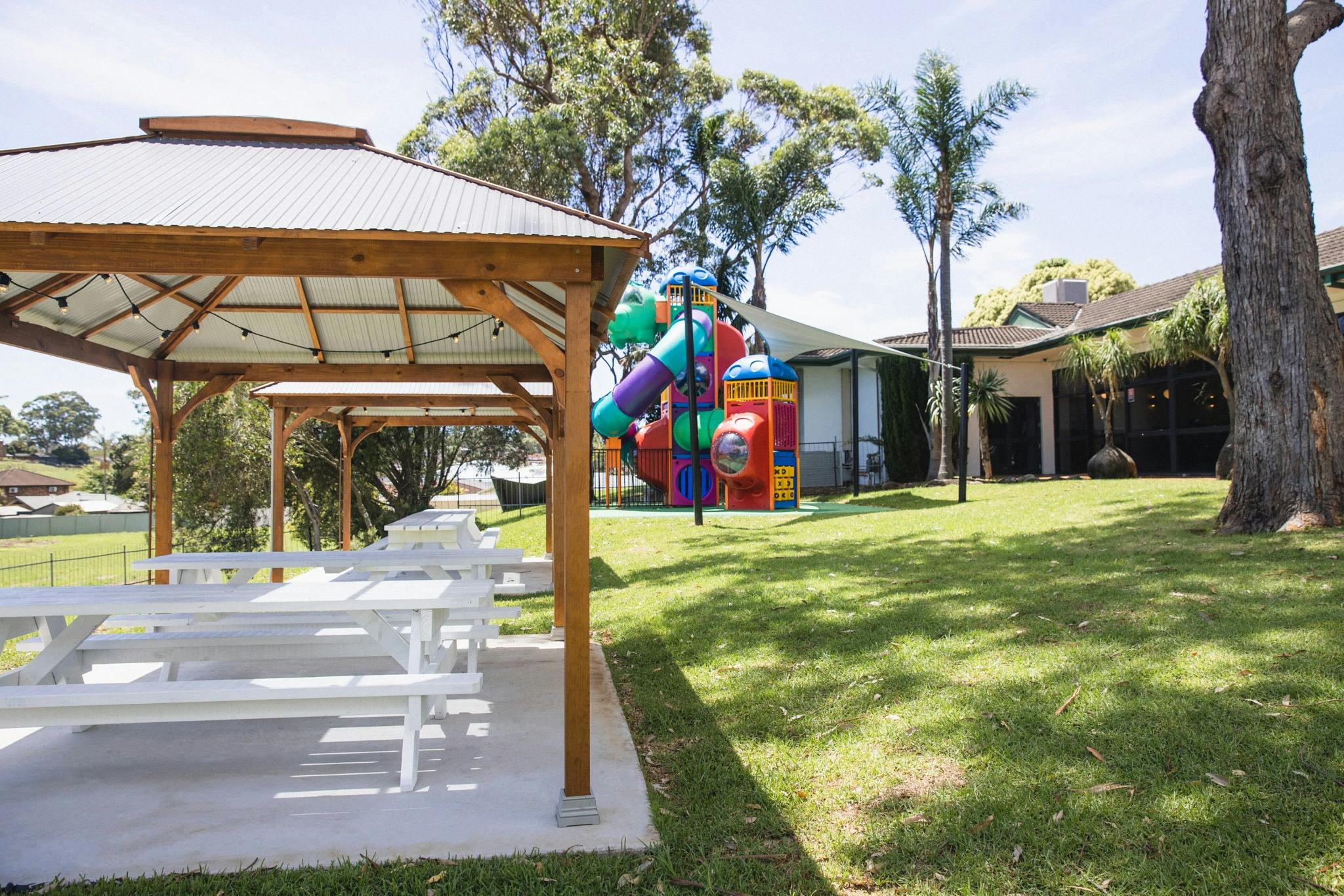 Lakeview Hotel Motel