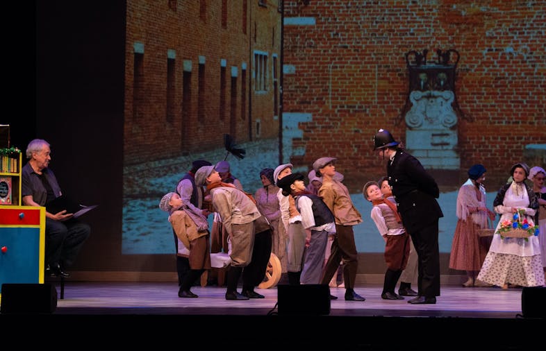 The Night Before Christmas by the Australian Classical Youth Ballet