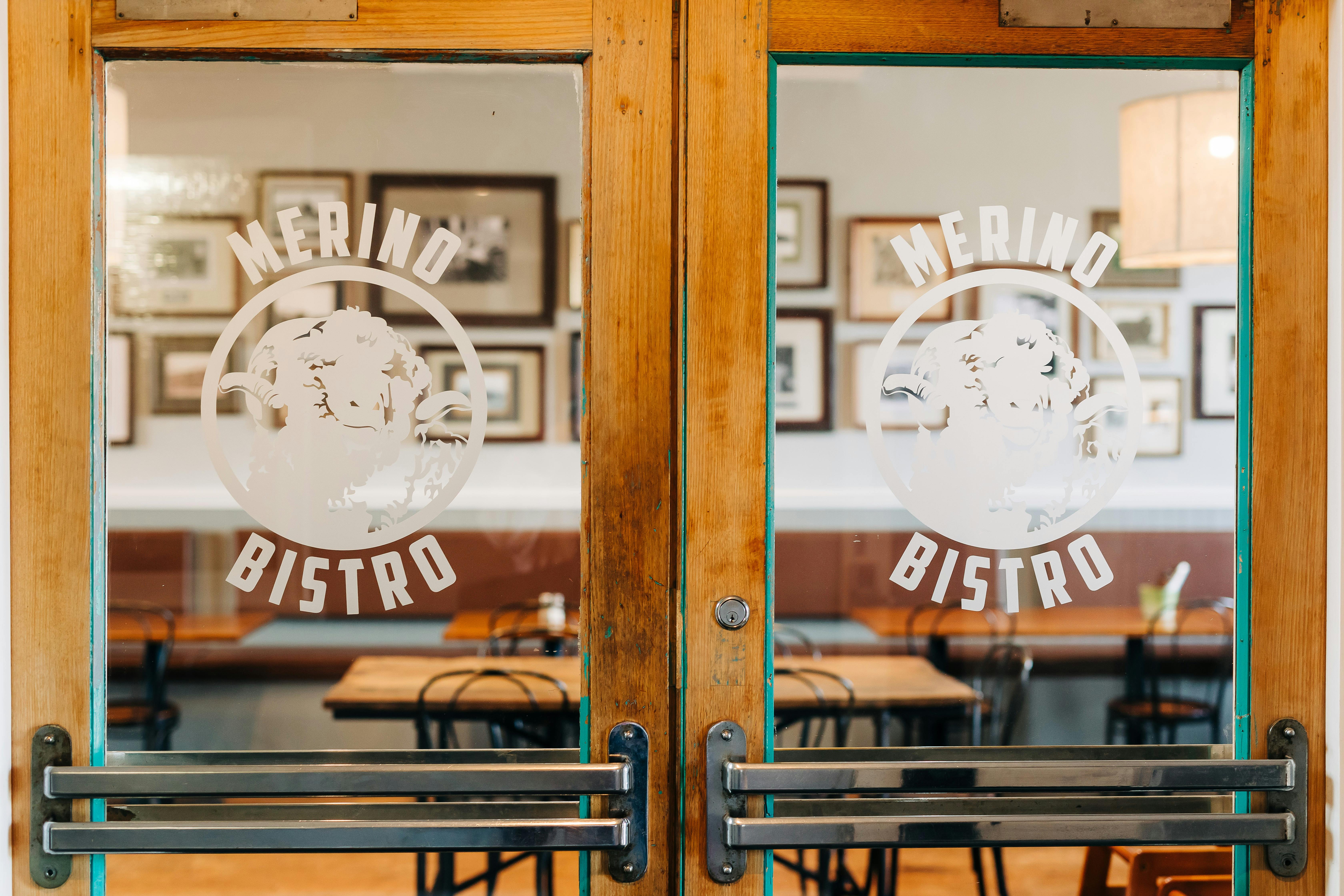 クラブハウスホテル