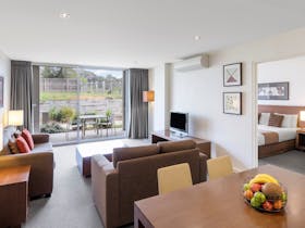 Wyndham Resort Torquay  One Bed Apartment Living Area