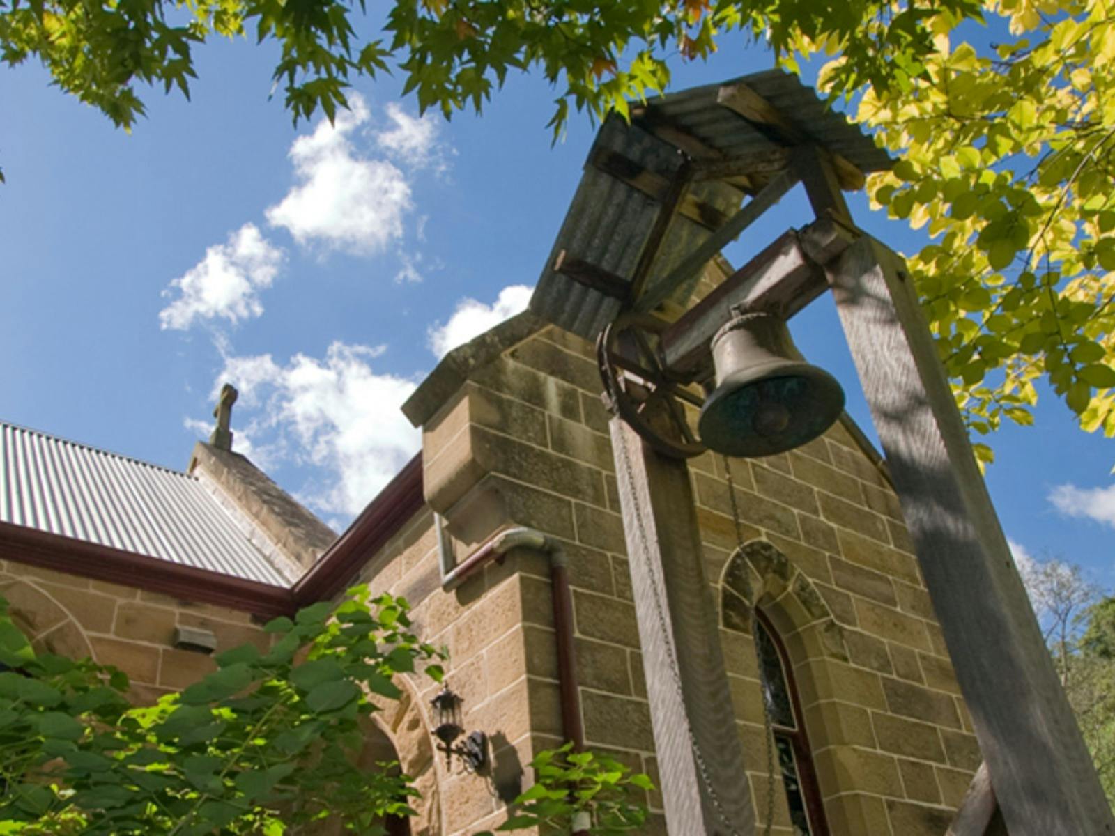 圣米迦勒教堂的钟声！