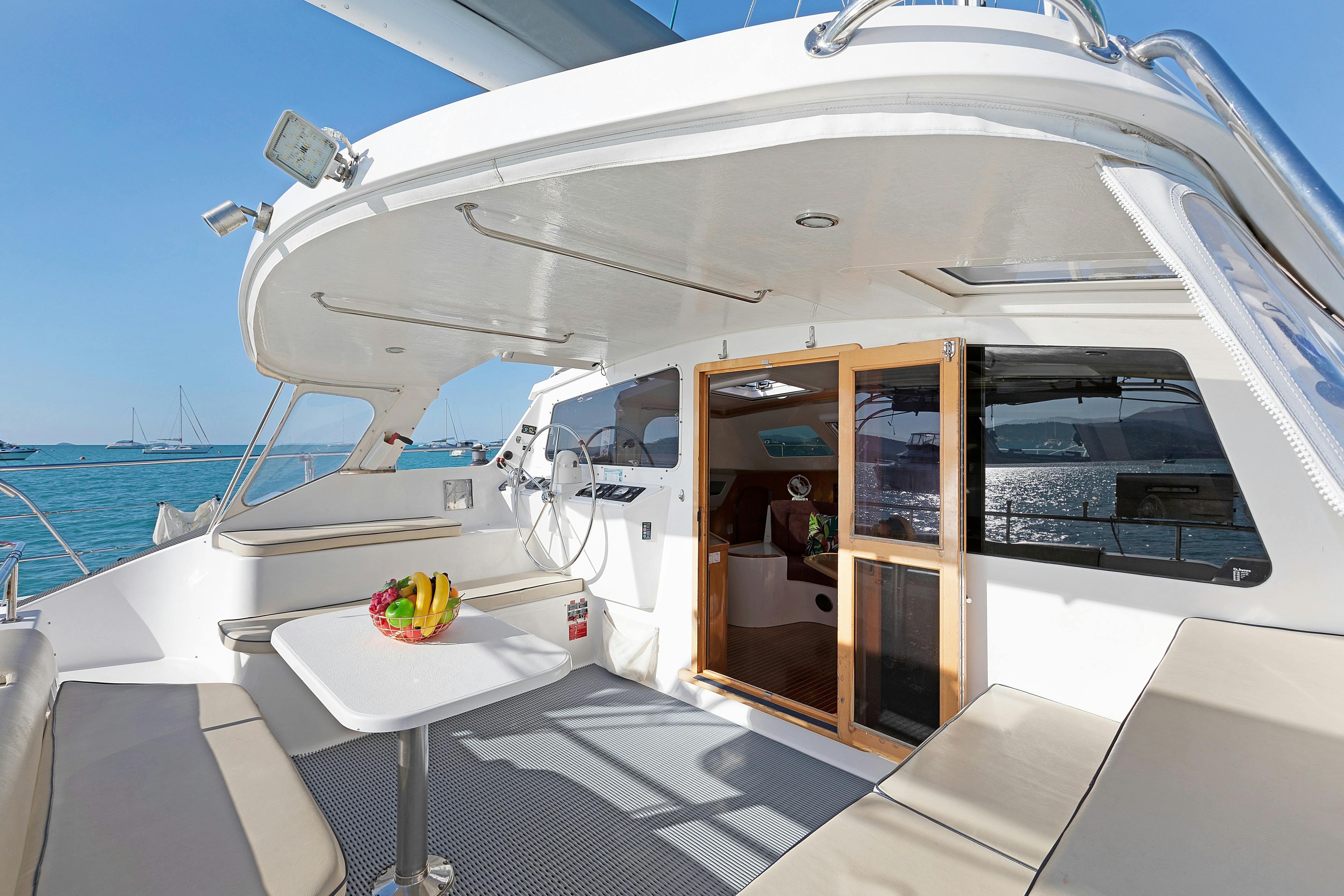 "Mango Tango", Aft Deck Dining