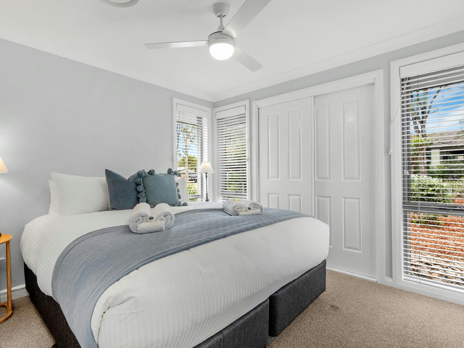 Tee To Greens bedroom