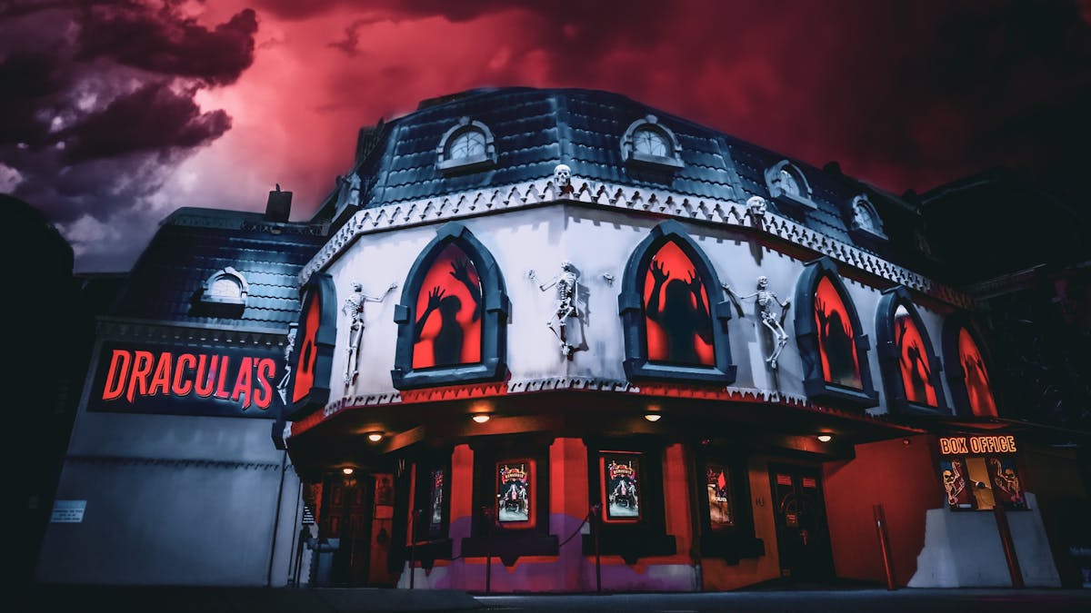 Dracula's Exterior