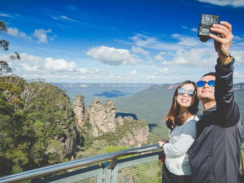 Small Group Blue Mountains Wildlife & Bushwalk Tour From Sydney