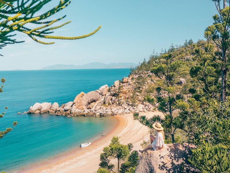 Arthur Bay lookout Magnetic Island