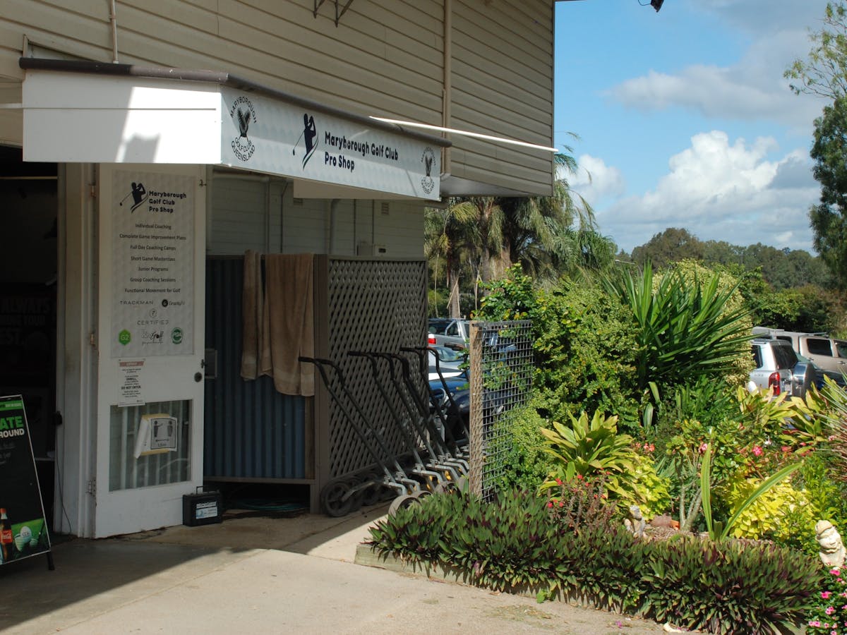 photo of the front entrance to the pro shop at Maryborough Golf Club