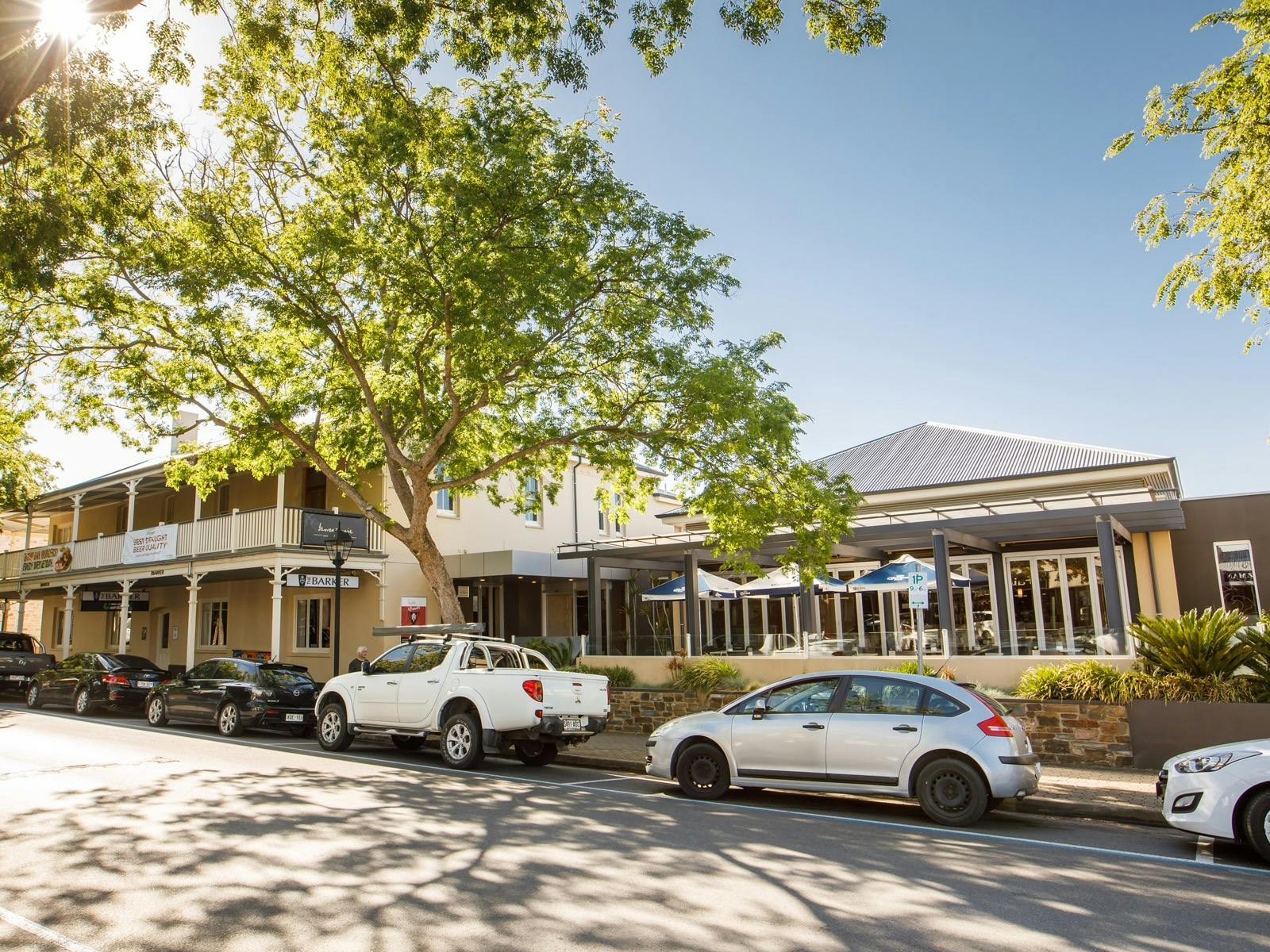 Mount Barker local pub, restaurant, Adelaide Hills, dining, gaming, bar, food and wine,