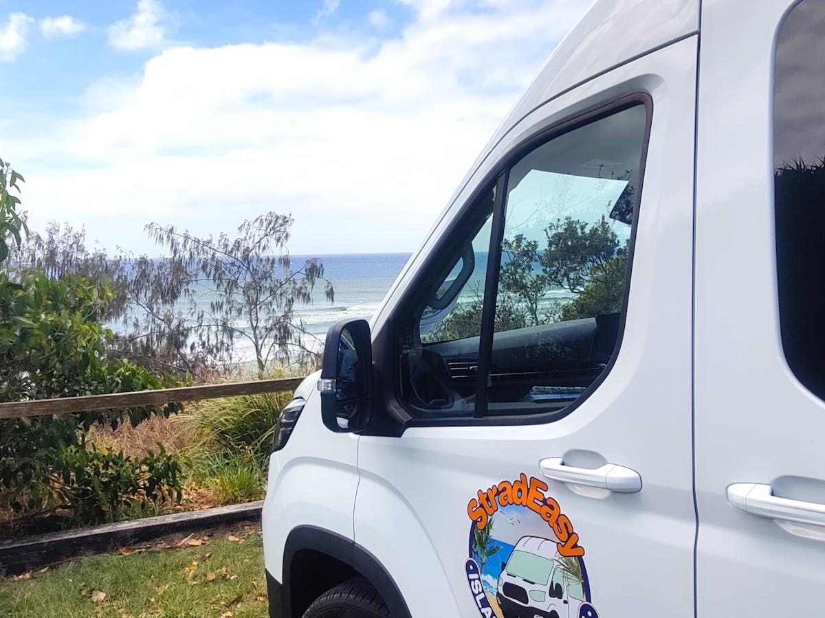 Bus at Cylinder Headland